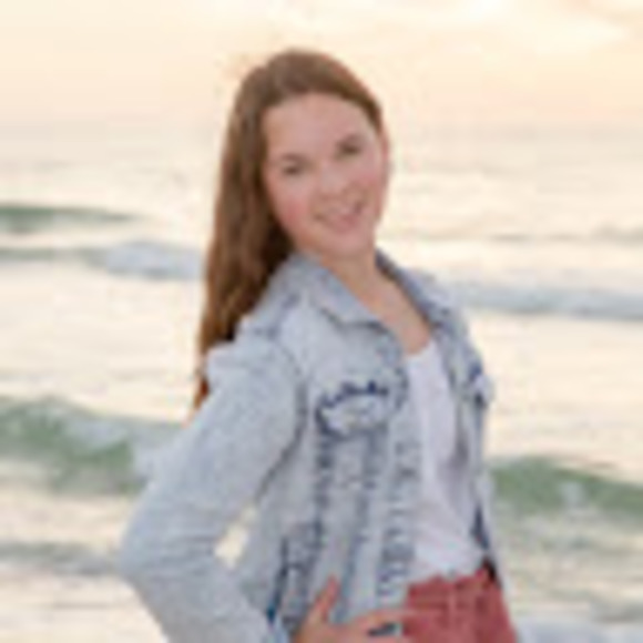 Meet your Posher, Julia - Picture 1 of 1